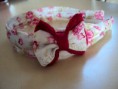 /album/tiaras/tiara%20floral%20de%20rosas%20com%20la%c3%a7o%20bordo-jpg/